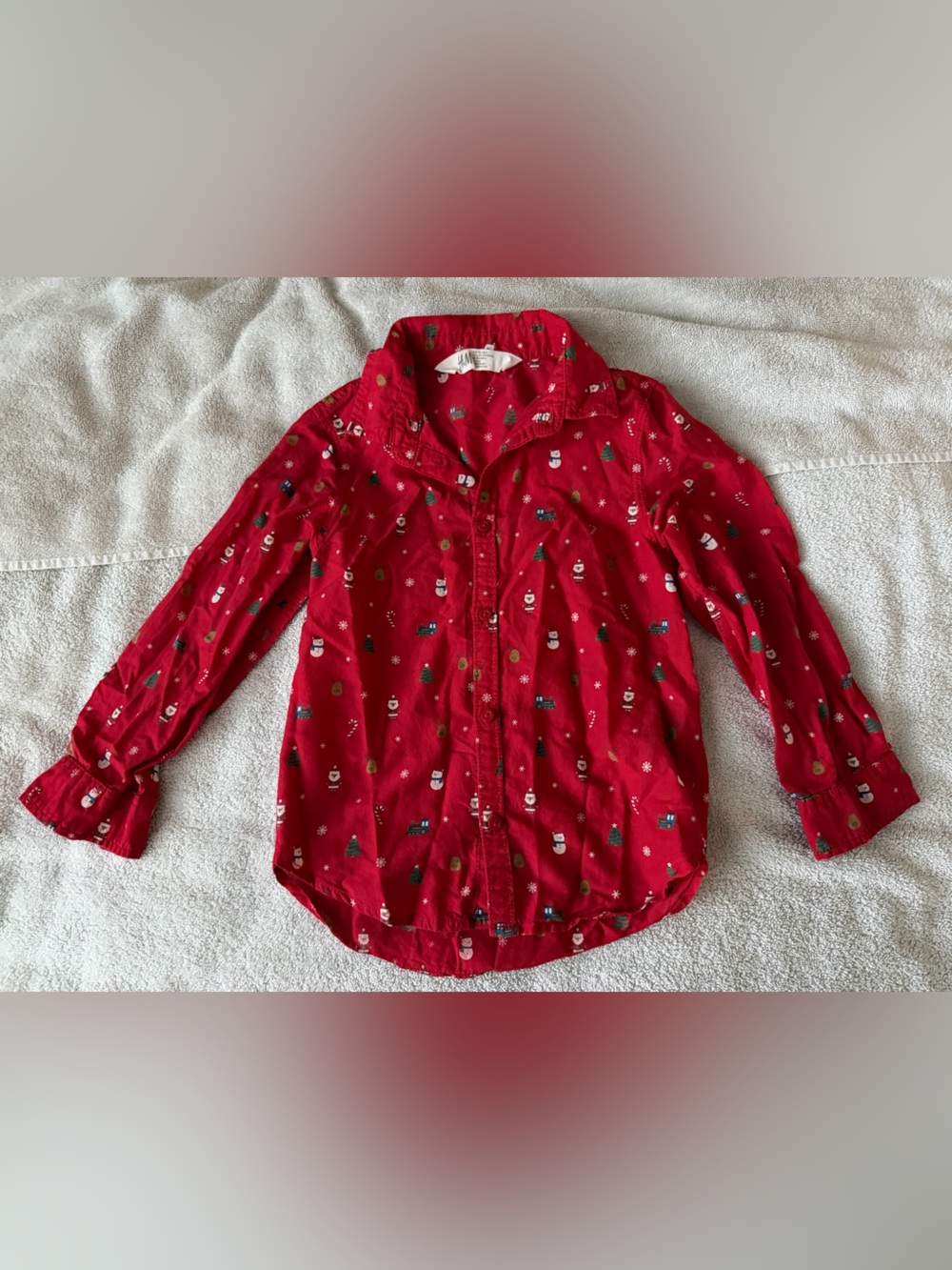 H&M Red Christmas print Button-Down Shirt